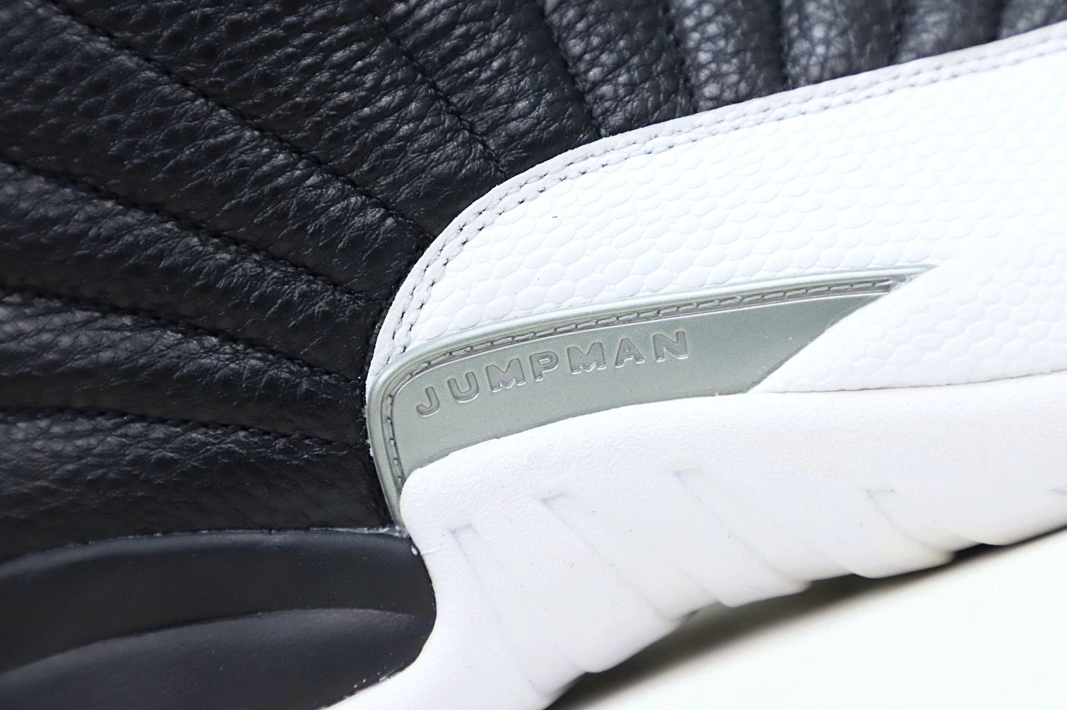 PLAYOFFS 12 RETRO JORDAN 2022 AIR 1030